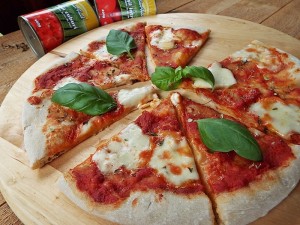 Pizza cu maia naturala