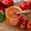 sos de rosii pentru iarna cu vin si ierburi aromatice